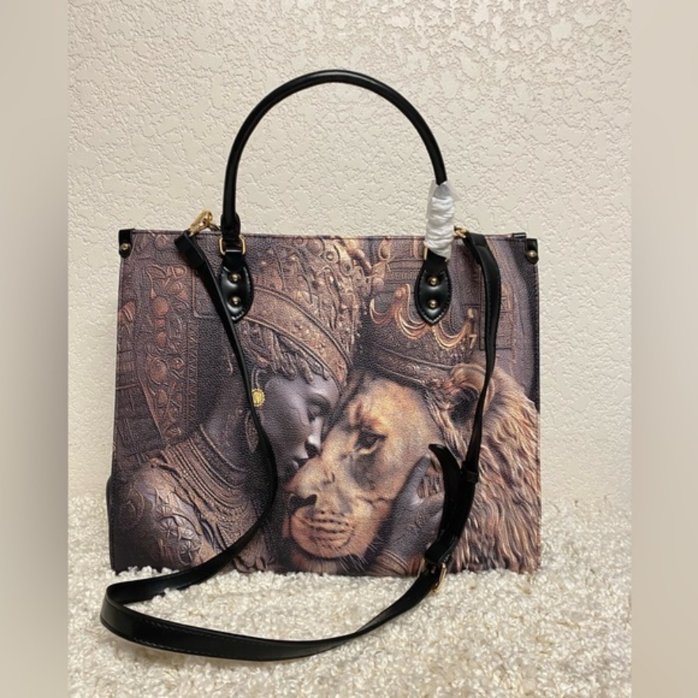 Large Black and Brown Lion Print Hand/Shoulder Bag